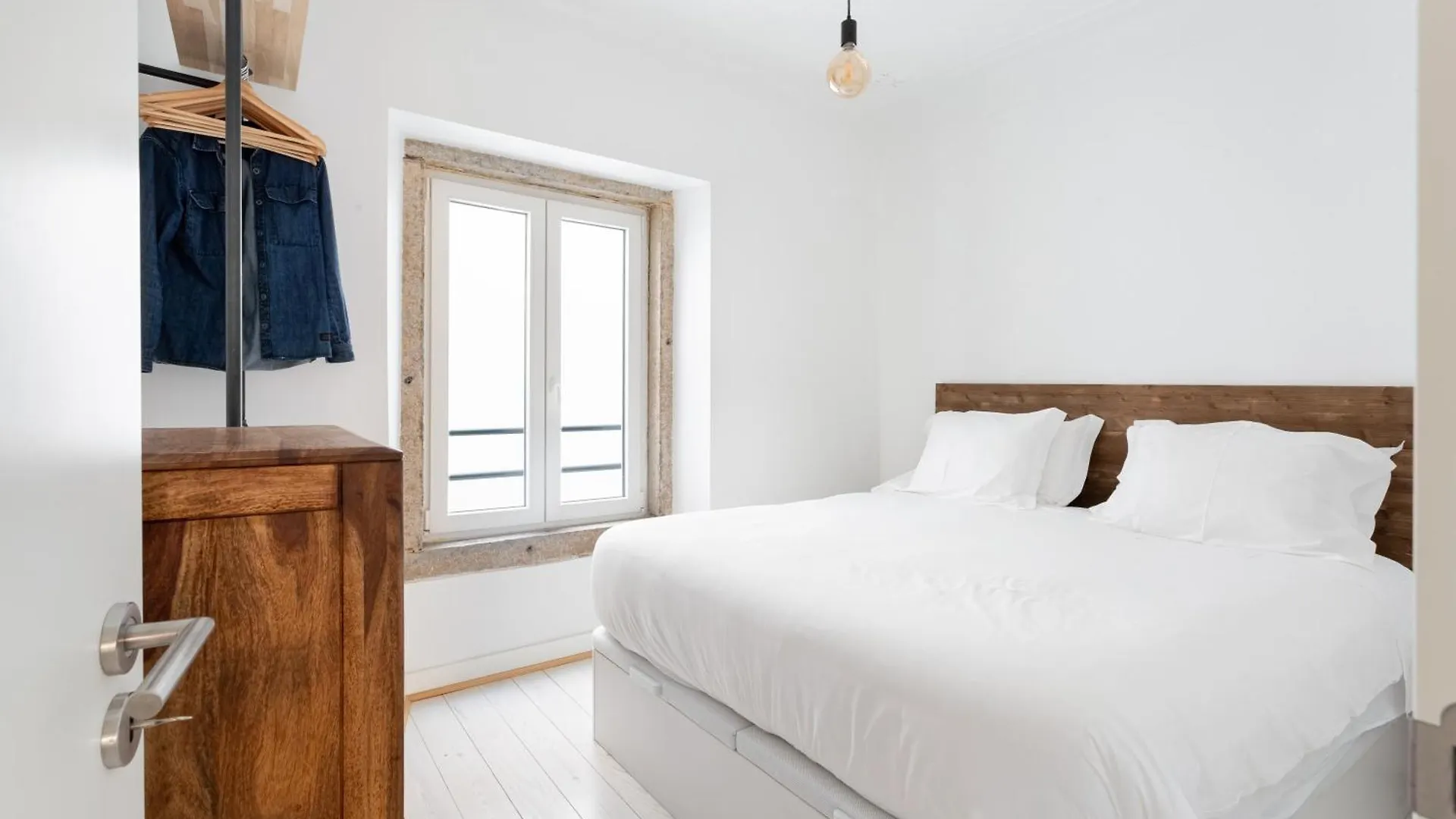 Joivy Exquisite Apt Near Bica Elevator Lisbon 0*,  Portugal
