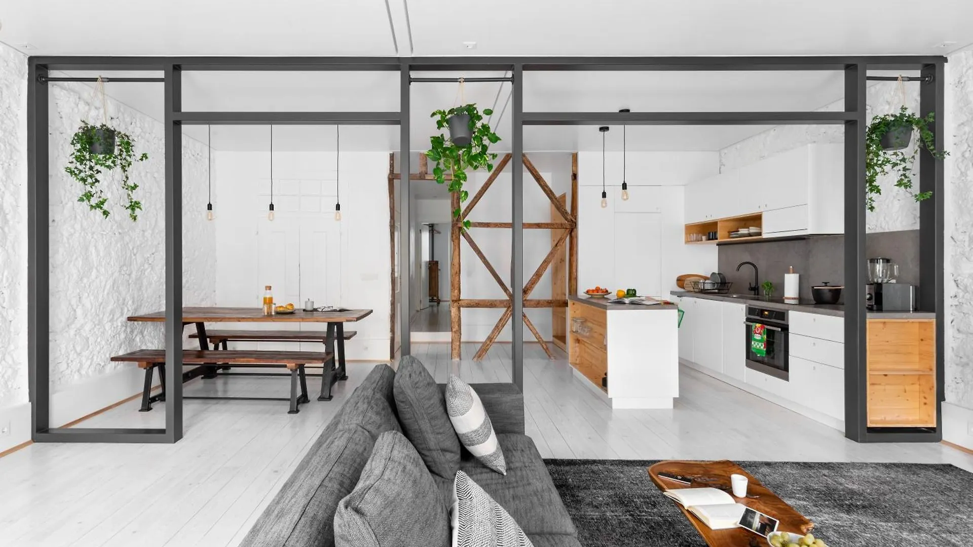 Apartment Joivy Exquisite Apt Near Bica Elevator Lisbon