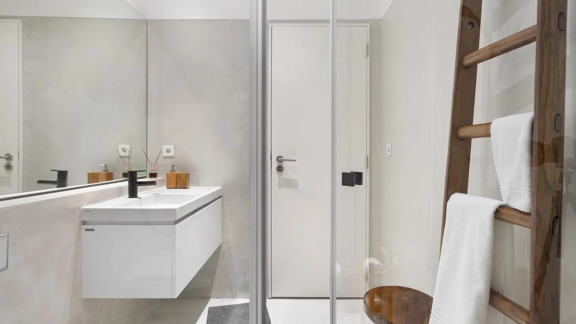 Joivy Exquisite Apt Near Bica Elevator Lisbon 0*,  Portugal