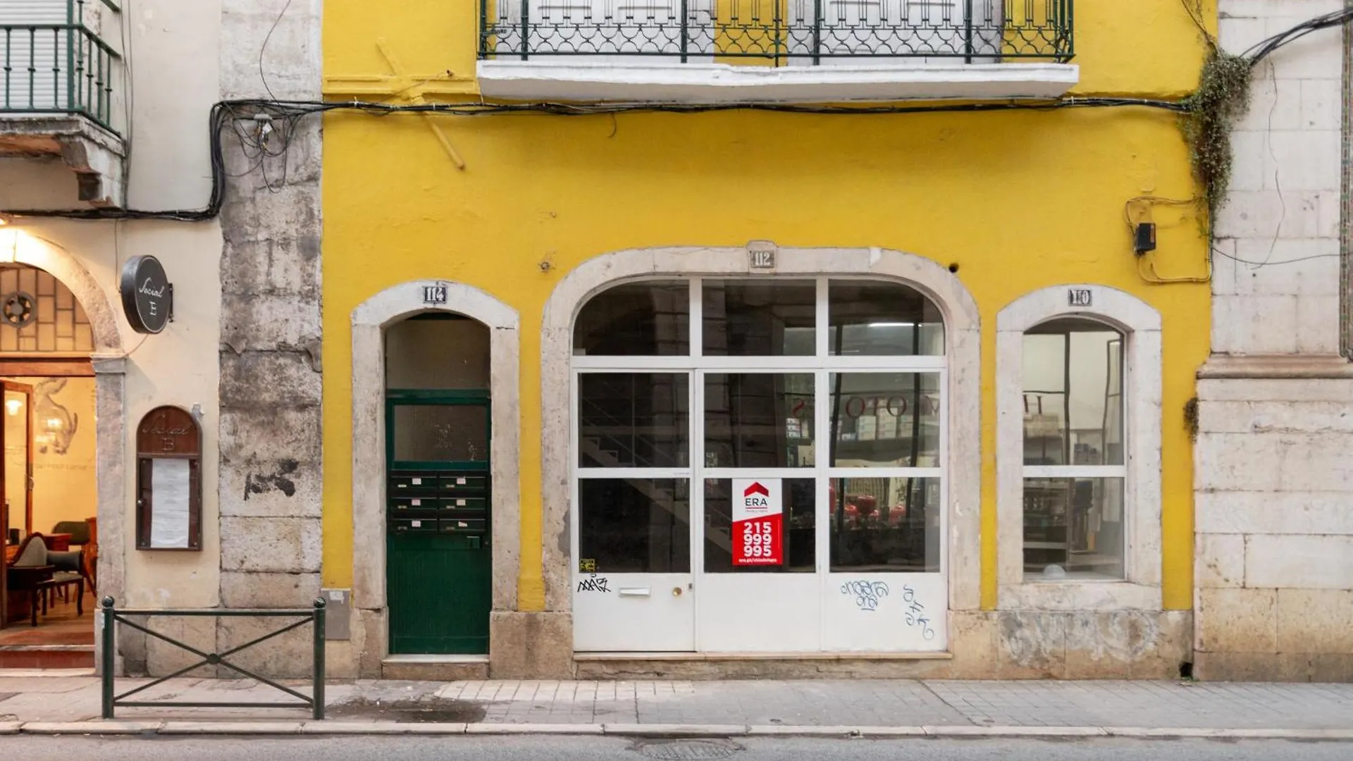 Joivy Exquisite Apt Near Bica Elevator Lisbon Apartment